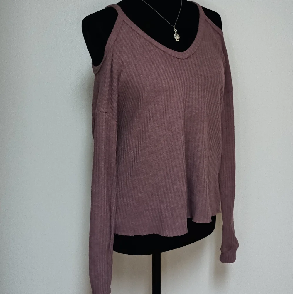 SHEIN cold shoulder waffle knit top size xs oversized can fit s/m